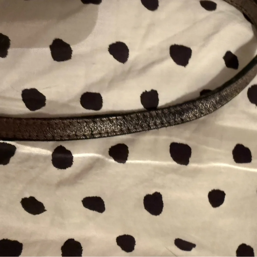 Genuine Burberry Leather Wristlet - Picture 10 of 11